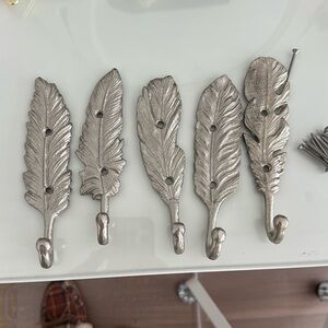 Coat Hooks - Feathers 🪶 5 with screws